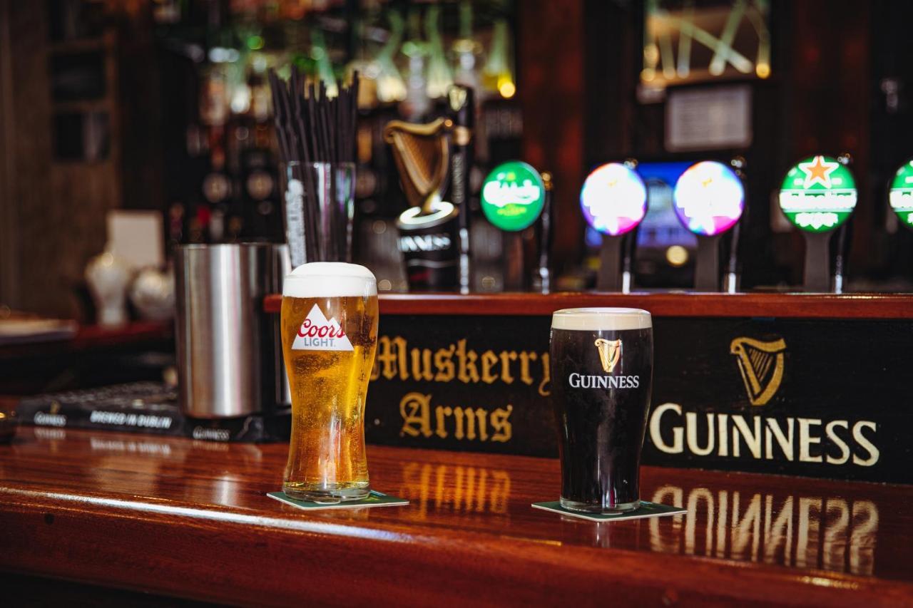 Muskerry Arms Bar&B&B Blarney Eksteriør billede