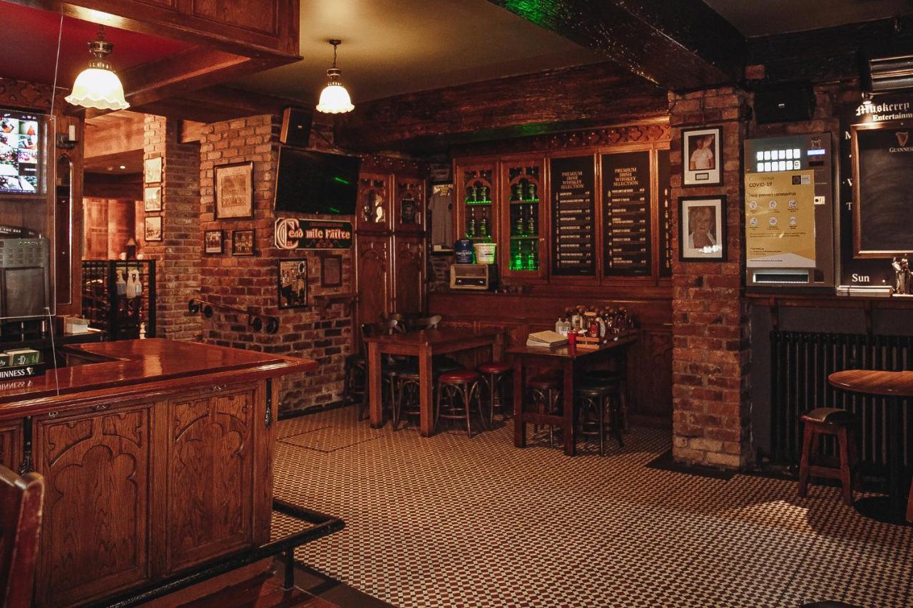 Muskerry Arms Bar&B&B Blarney Eksteriør billede
