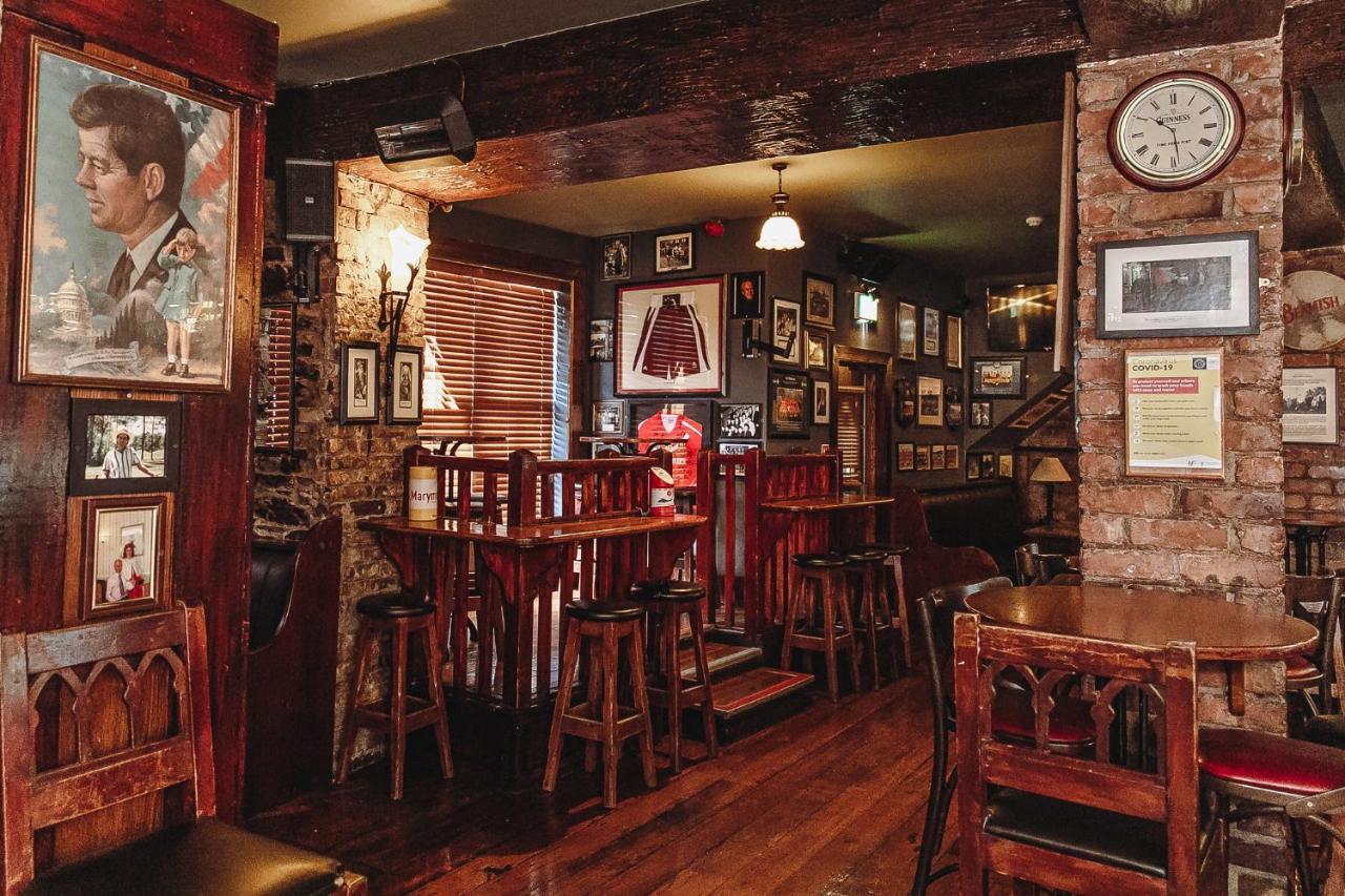 Muskerry Arms Bar&B&B Blarney Eksteriør billede