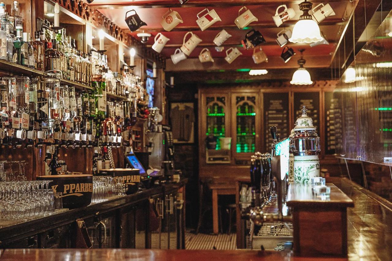 Muskerry Arms Bar&B&B Blarney Eksteriør billede