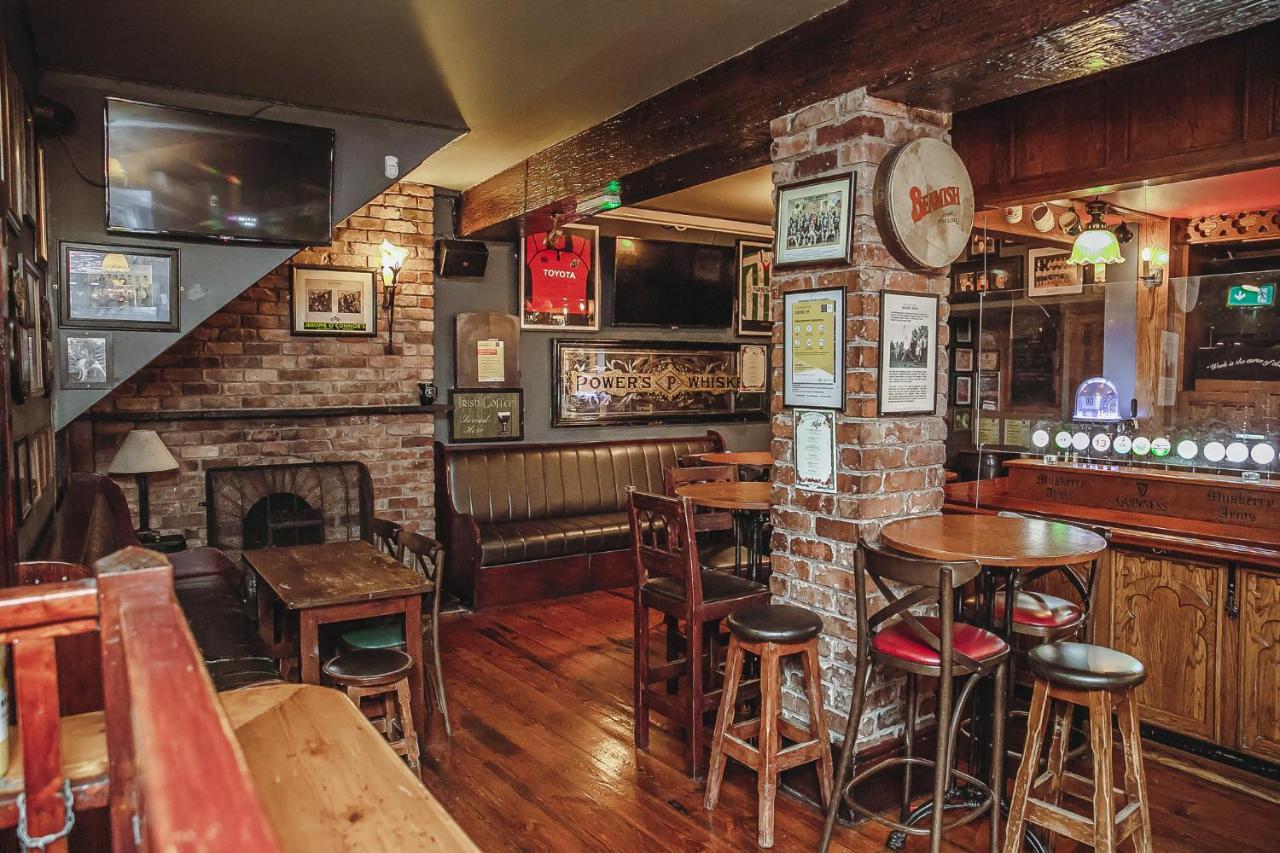 Muskerry Arms Bar&B&B Blarney Eksteriør billede