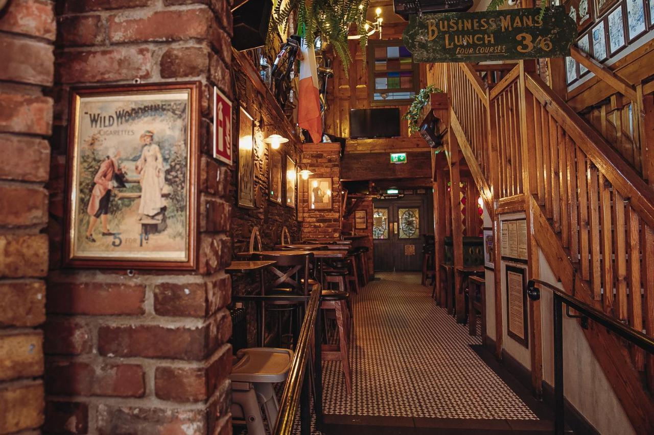 Muskerry Arms Bar&B&B Blarney Eksteriør billede