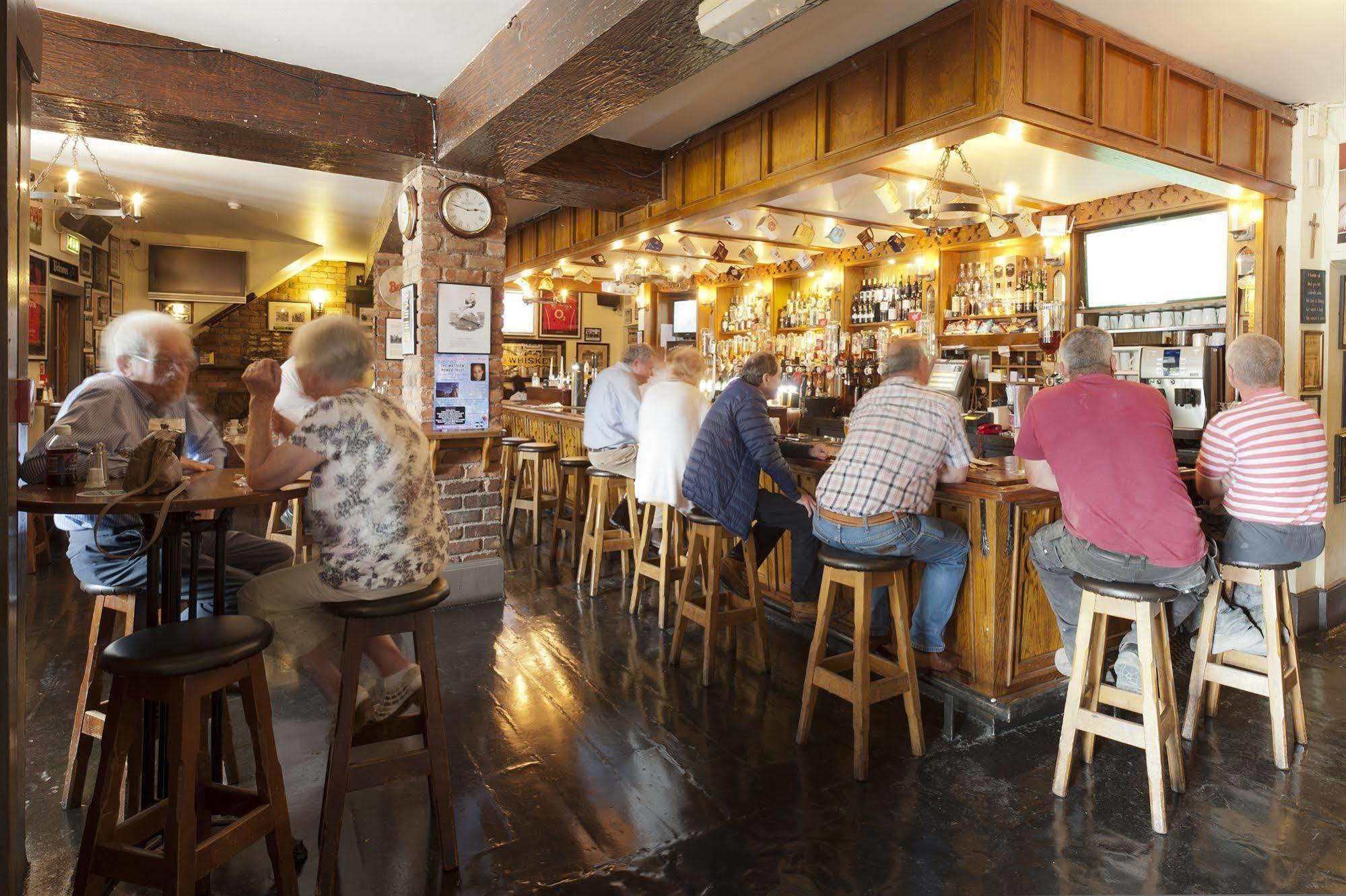 Muskerry Arms Bar&B&B Blarney Eksteriør billede